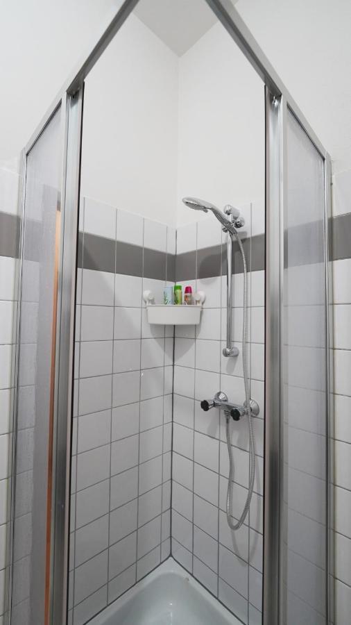 Cozynite Premium Apartment Hernals 1 Wien Exterior foto